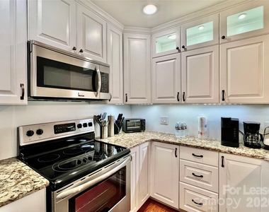 1323 Queens Road - Photo Thumbnail 4