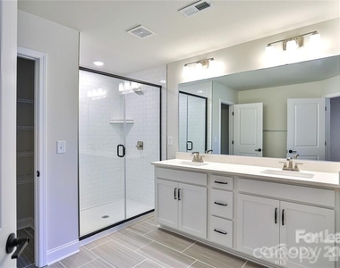 13126 Settlers Trail Court - Photo Thumbnail 7