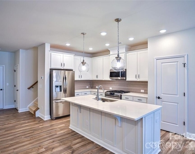 13126 Settlers Trail Court - Photo Thumbnail 2