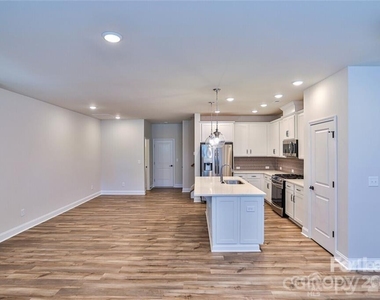 13106 Settlers Trail Court - Photo Thumbnail 3