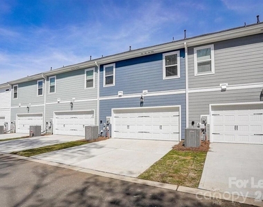 13105 Settlers Trail Court - Photo Thumbnail 12