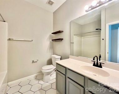 119 Ross Moore Avenue - Photo Thumbnail 12