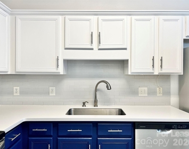 119 Ross Moore Avenue - Photo Thumbnail 6