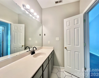 119 Ross Moore Avenue - Photo Thumbnail 13