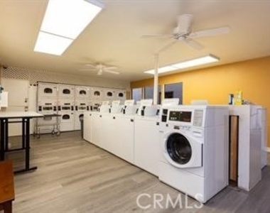 278 N Wilshire Avenue - Photo Thumbnail 19