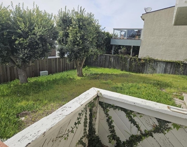 271 N Ventura Road - Photo Thumbnail 2