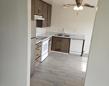 271 N Ventura Road - Photo Thumbnail 7