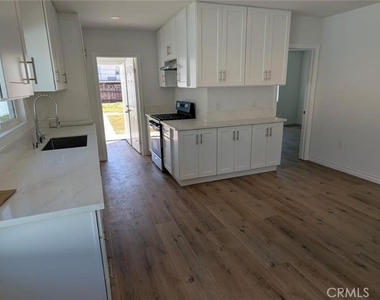 6232 Reno - Photo Thumbnail 1