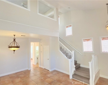324 Lydia Lane - Photo Thumbnail 2