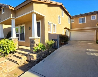 324 Lydia Lane - Photo Thumbnail 1