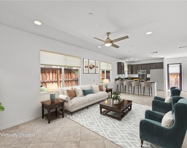 819 Mitchell - Photo Thumbnail 3
