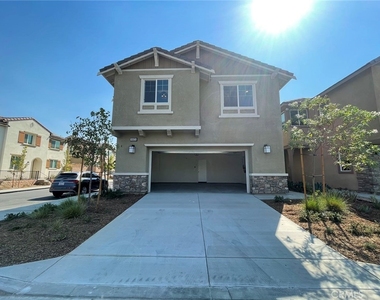 16025 Symphony Ln - Photo Thumbnail 13