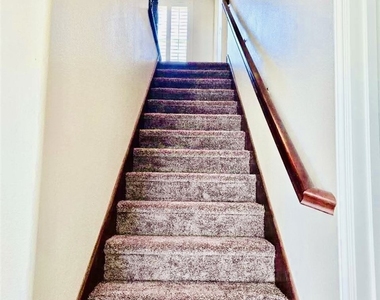 4512 Luigl Court - Photo Thumbnail 6