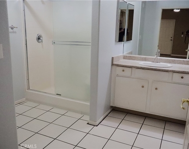 24909 Madison - Photo Thumbnail 12