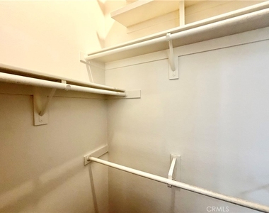 507 Lassa Way - Photo Thumbnail 30
