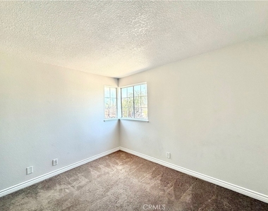 507 Lassa Way - Photo Thumbnail 16