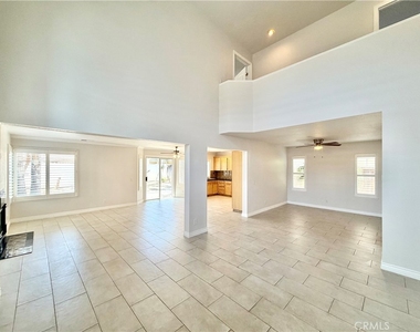507 Lassa Way - Photo Thumbnail 5