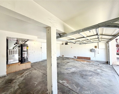 507 Lassa Way - Photo Thumbnail 37