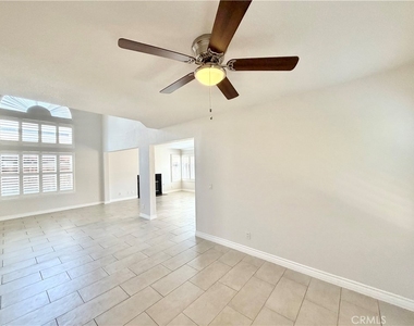 507 Lassa Way - Photo Thumbnail 11