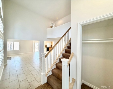 507 Lassa Way - Photo Thumbnail 4