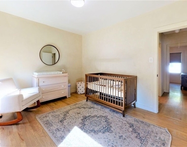 1225 Colorado - Photo Thumbnail 10