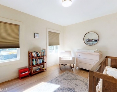 1225 Colorado - Photo Thumbnail 9