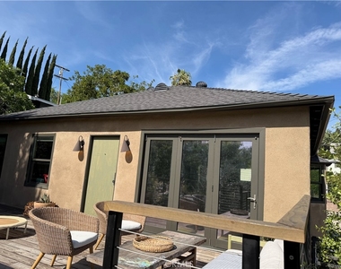 1225 Colorado - Photo Thumbnail 16