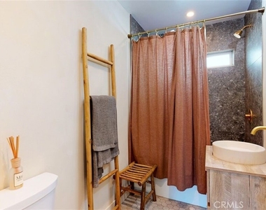 1225 Colorado - Photo Thumbnail 8