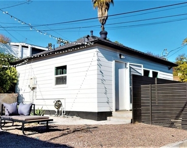 1225 Colorado - Photo Thumbnail 15