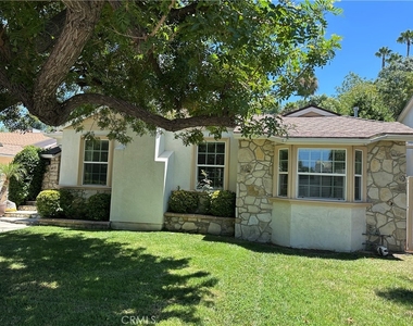 5322 Don Pio Drive - Photo Thumbnail 2