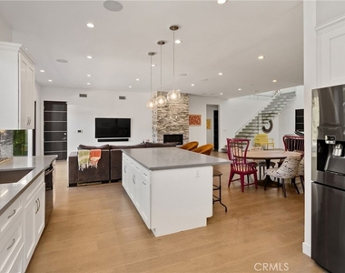 5541 Matilija Avenue - Photo Thumbnail 10