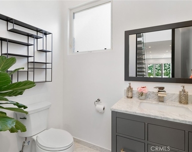 5541 Matilija Avenue - Photo Thumbnail 11