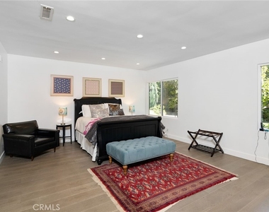 5541 Matilija Avenue - Photo Thumbnail 20