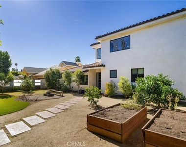5541 Matilija Avenue - Photo Thumbnail 36