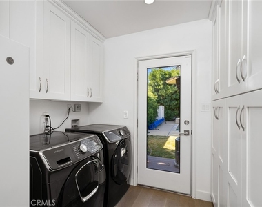 5541 Matilija Avenue - Photo Thumbnail 31