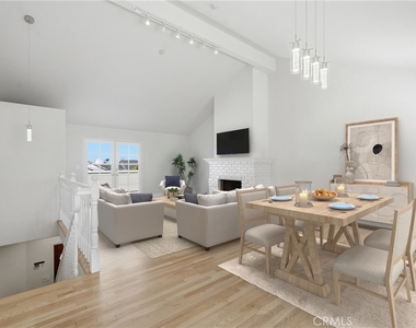 2605 Mathews Avenue - Photo Thumbnail 2