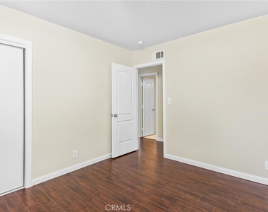 2960 Sterling - Photo Thumbnail 11