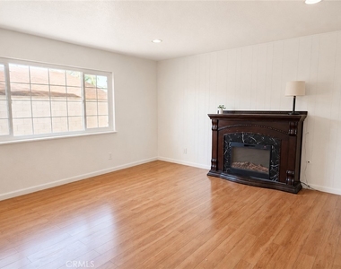 2640 Batson #a - Photo Thumbnail 10