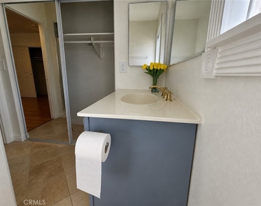 2640 Batson #a - Photo Thumbnail 6