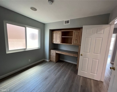 543 S Eveningsong Lane - Photo Thumbnail 22