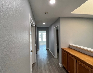 543 S Eveningsong Lane - Photo Thumbnail 19