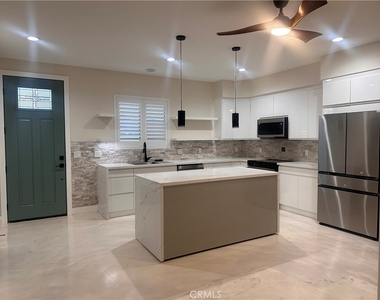 8937 Patrero St - Photo Thumbnail 6