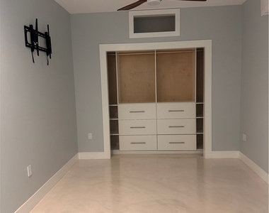 8937 Patrero St - Photo Thumbnail 9