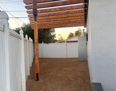 8937 Patrero St - Photo Thumbnail 2