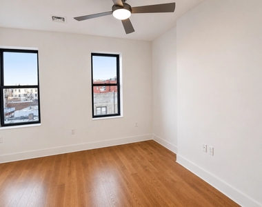 252 Schenectady Avenue - Photo Thumbnail 2