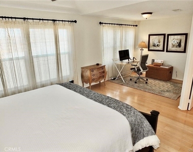 1566 Plymouth Lane - Photo Thumbnail 15
