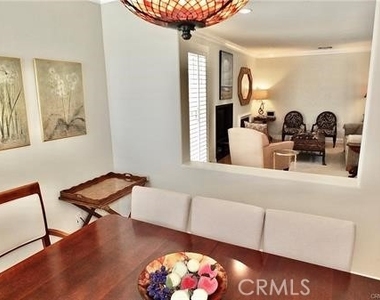 1566 Plymouth Lane - Photo Thumbnail 8
