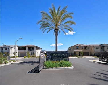 1645 W Hornet Drive - Photo Thumbnail 39