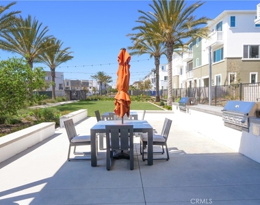 1645 W Hornet Drive - Photo Thumbnail 36