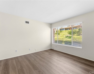 28162 Via Pondal - Photo Thumbnail 14